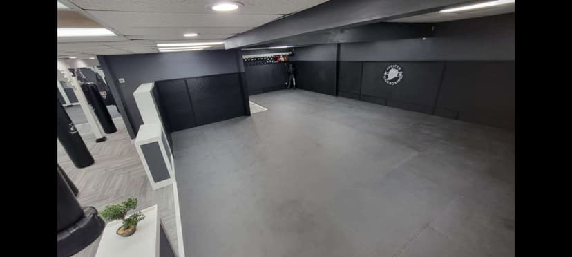 Training floor and mat area